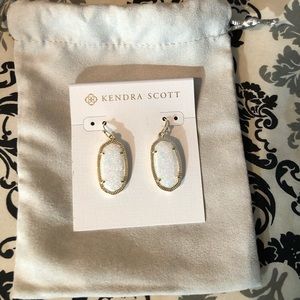 Gorgeous Kendra Scott earrings NWT